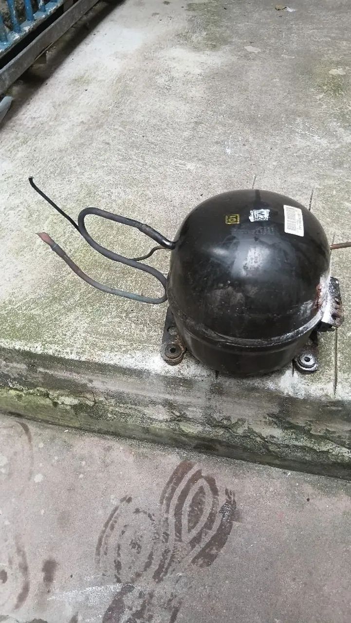 Motor compressor de geladeira marca Tecumseh - Foto 3