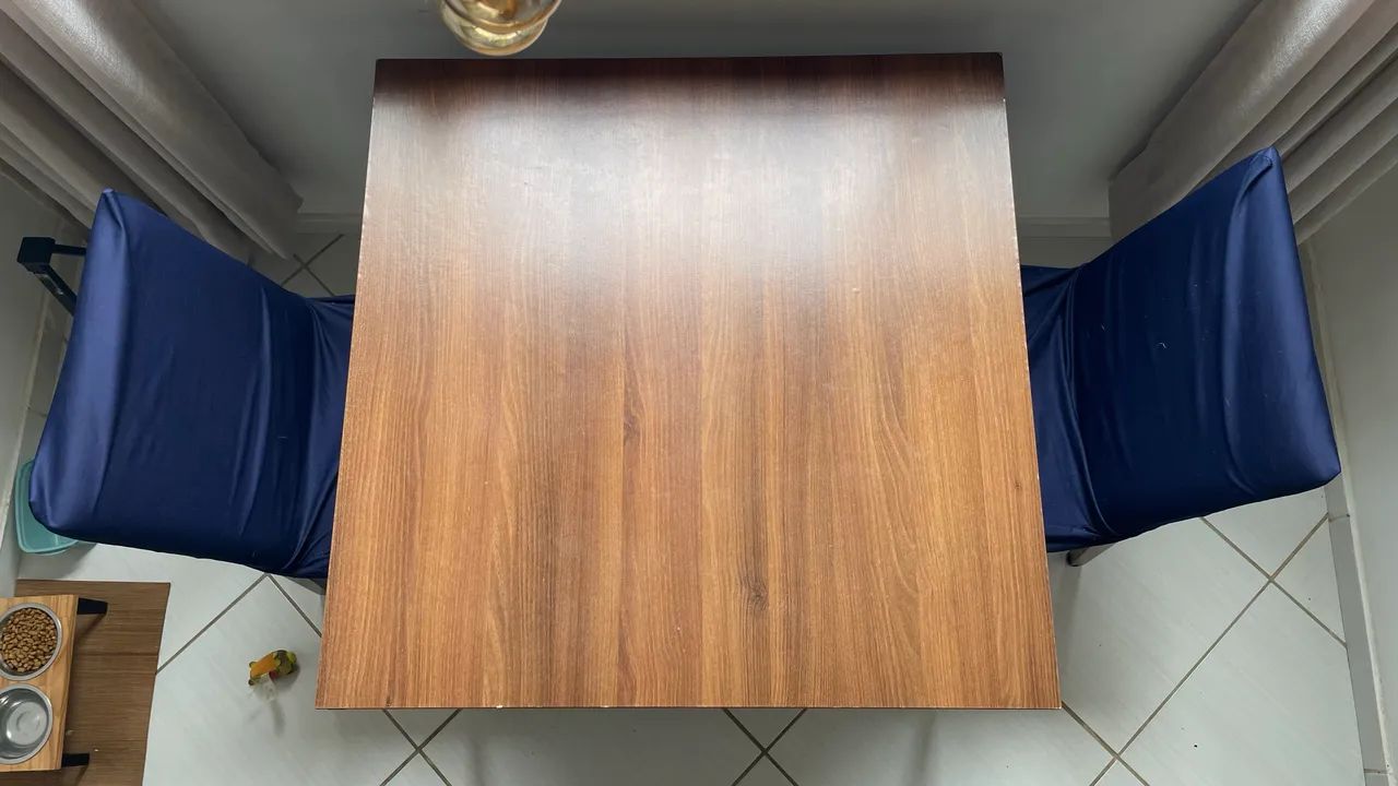 Mesa estilo industrial com duas cadeiras  - Foto 2