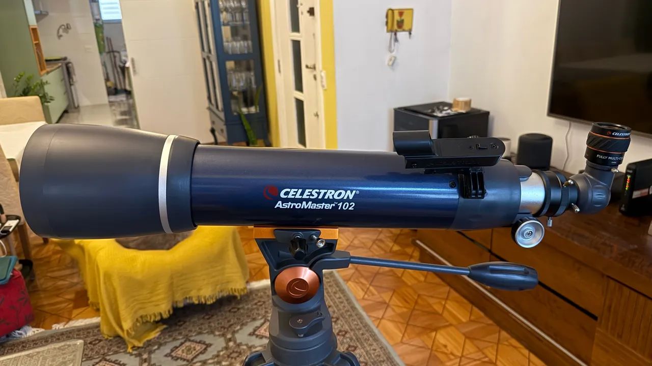 Vendo Telescópio Celestron Astromaster 102 - Foto 3