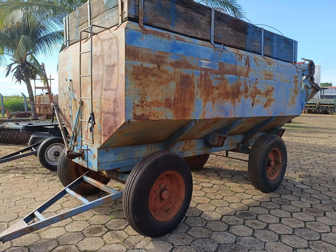 Bazuca Maxion 8.5 ton - Foto 2