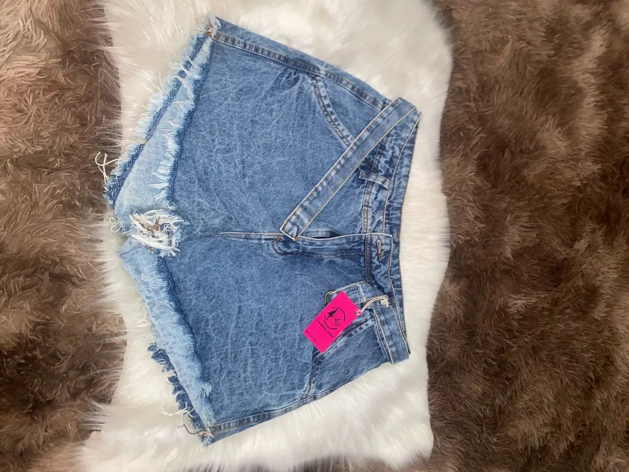 VENDO SHORT COM ETIQUETA AINDA  - Foto 5
