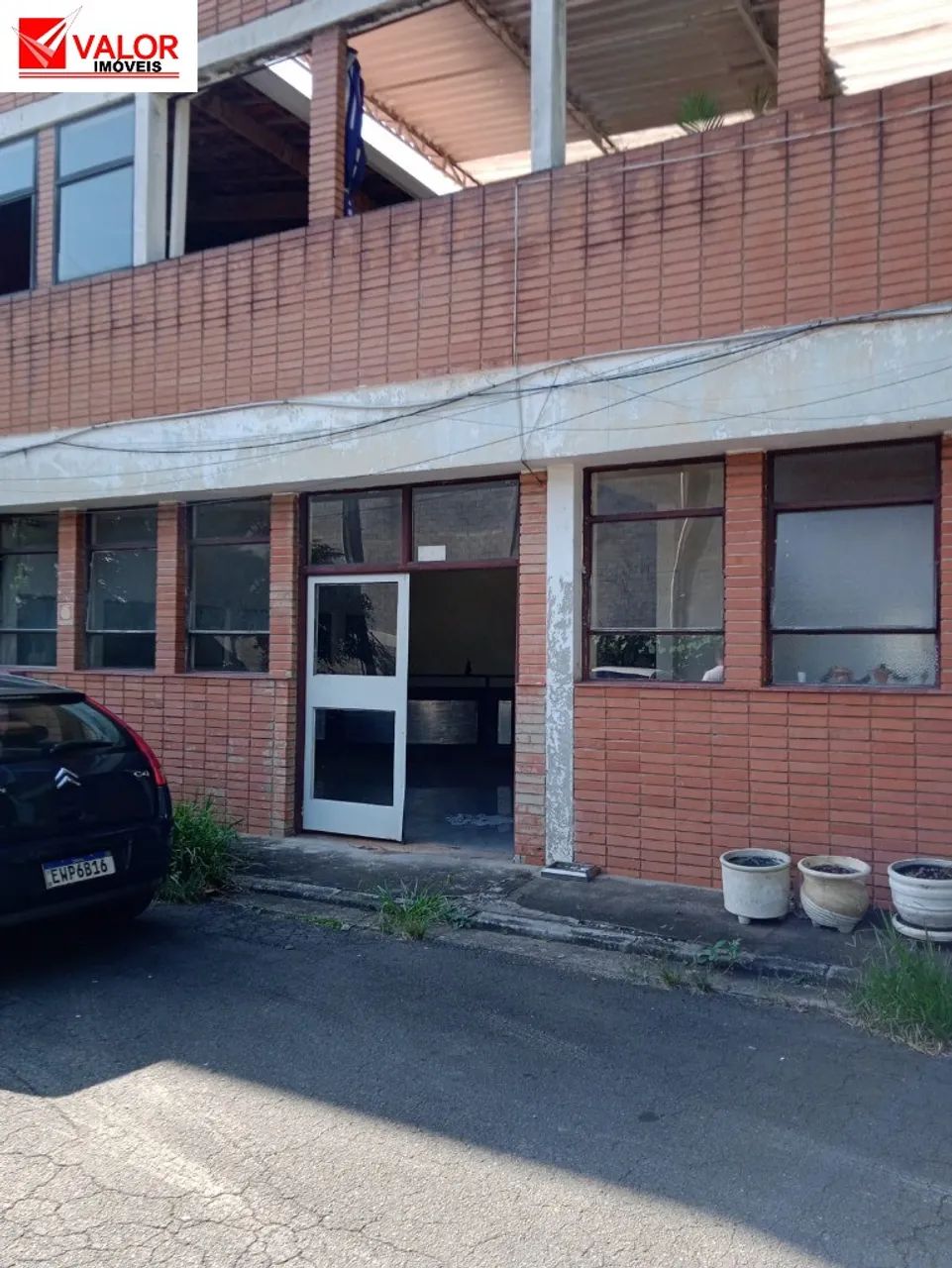 Galpão comercial