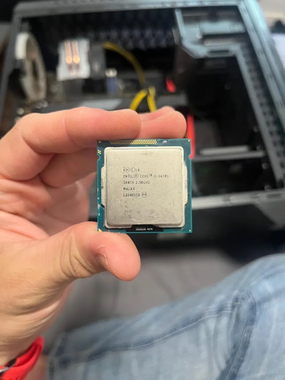 intel i5-3470s  4 núcleos 2,9 Ghz