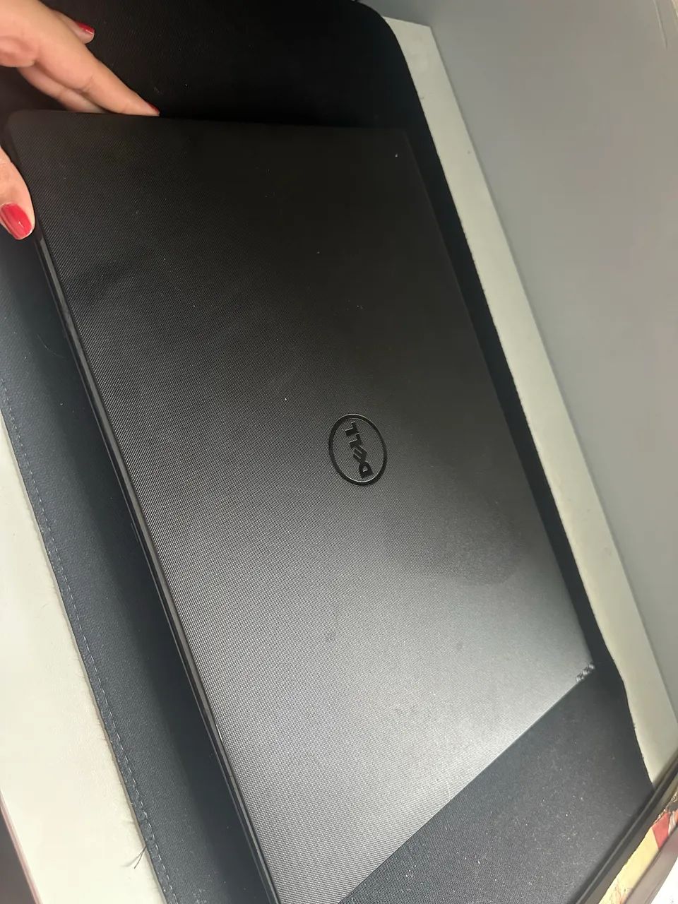 VENDO NOTEBOOK DELL INSPIRON- Usado - Foto 3