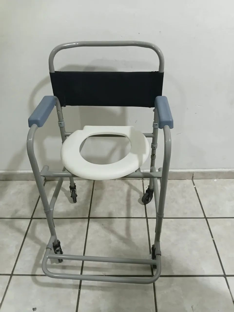 Cadeira de banho  - Foto 2