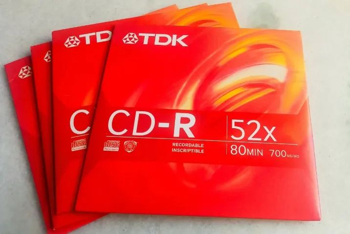 3 cds-r - tdk (80 min ou 700 mb) - 52x - lacrados - CDs, DVDs etc