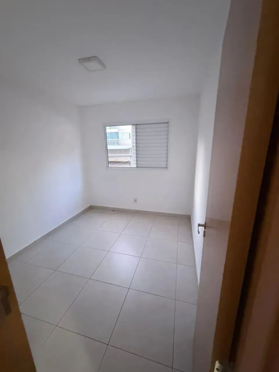 alugo apartamento no tropical parque anapolis - Foto 4