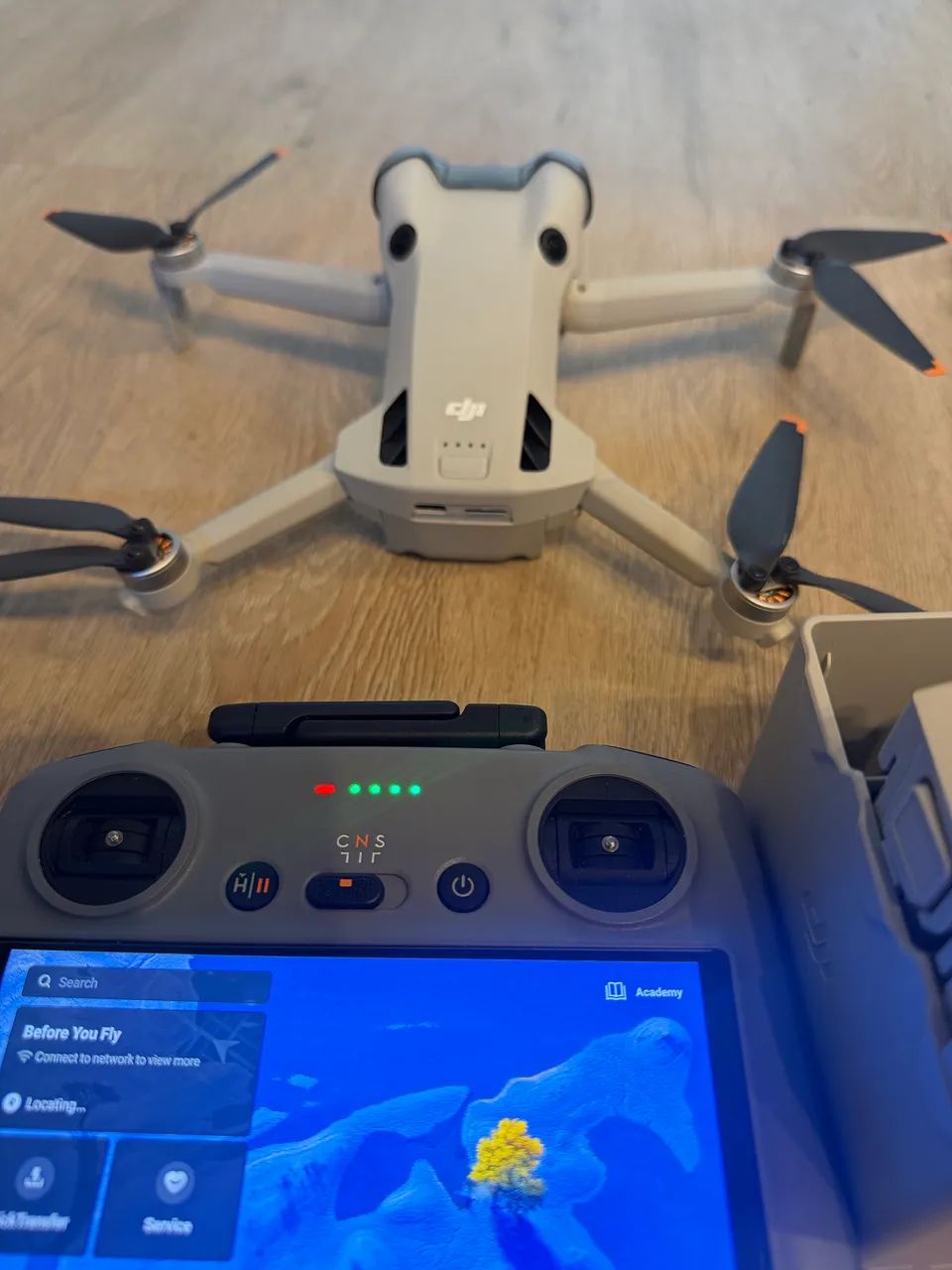 Drone DJI Mini 4 pro combo plus menor preço Brasil - Foto 3
