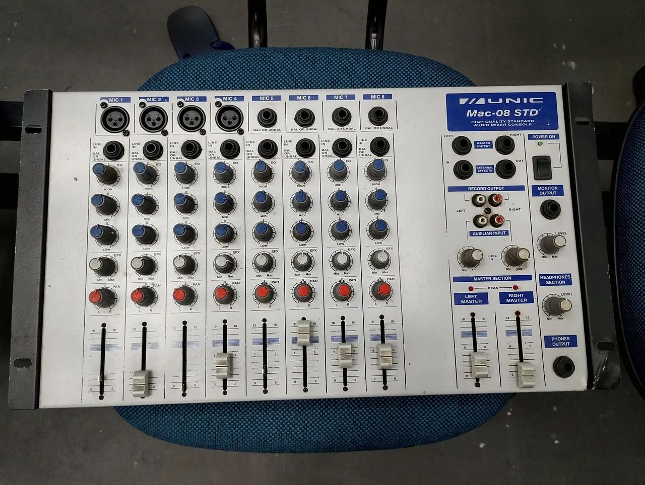 Ótima Oportunidade - Vendo Mesa de Som