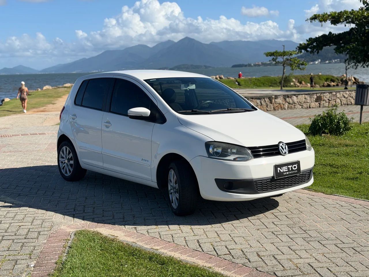 Volkswagen Fox 1.6 MI Total Flex 8V 5P 2013 - Foto 3