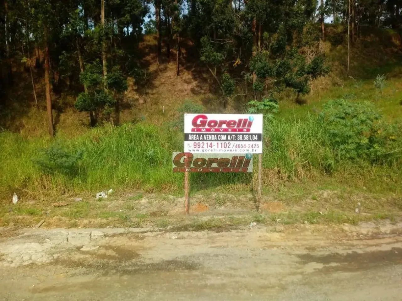 Área em Itaquaquecetuba