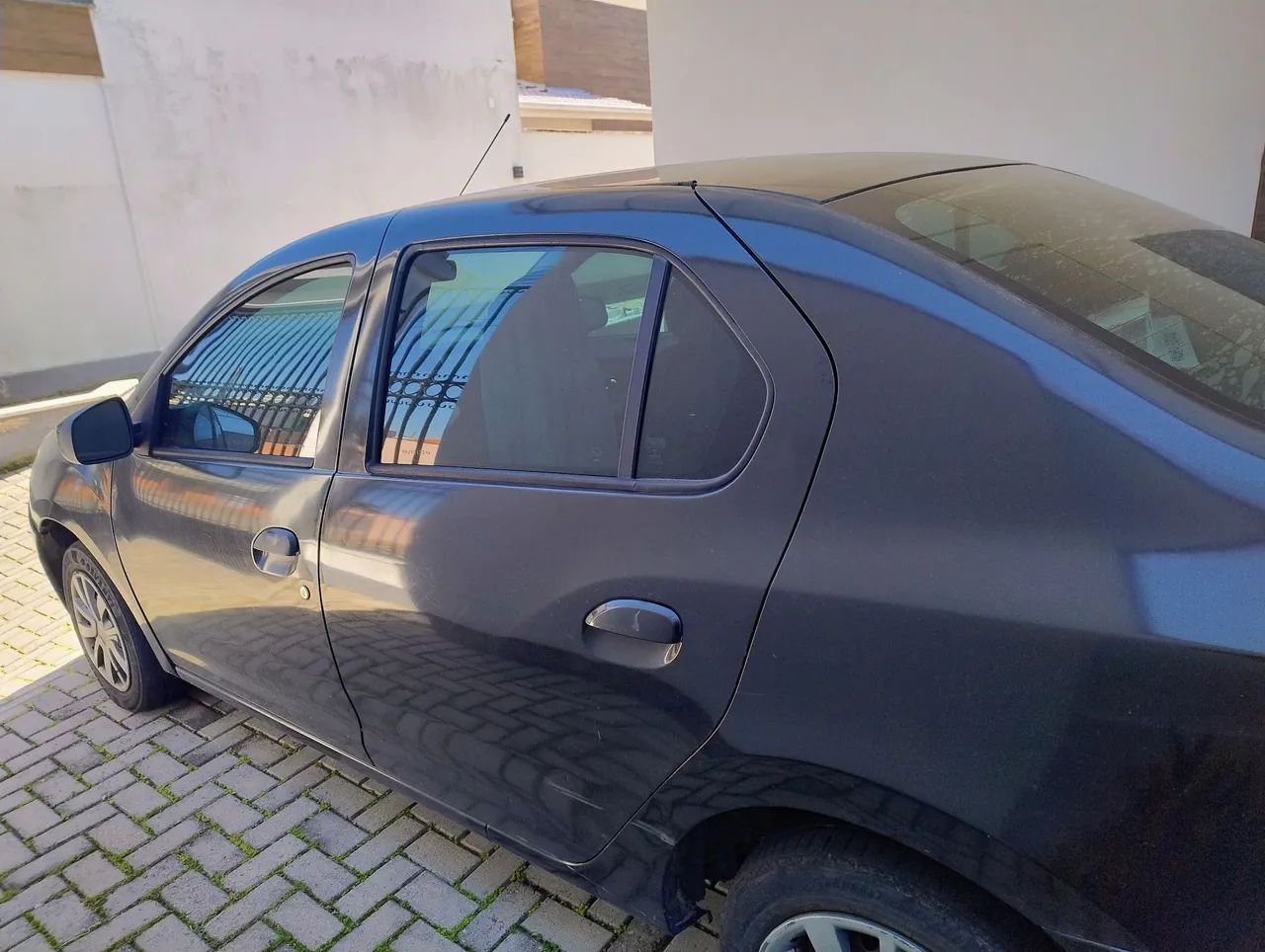 Renault Logan Expression Hi-flex 1.6 8V 4P 2017 - Foto 4