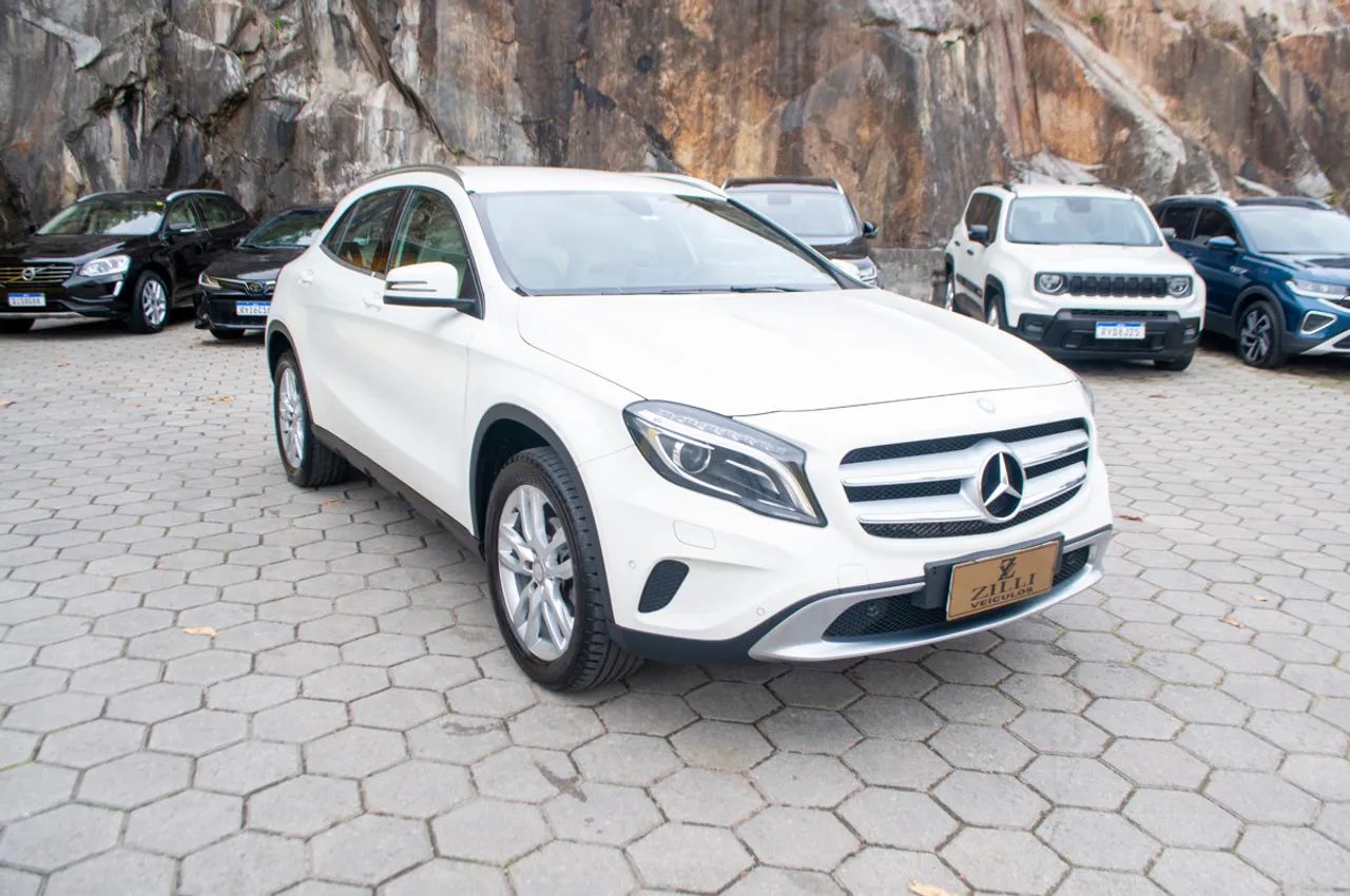 Mercedes-Benz Gla GLA 200 ADVANCE 1.6/1.6 TB 16V FLEX AUT. 2016