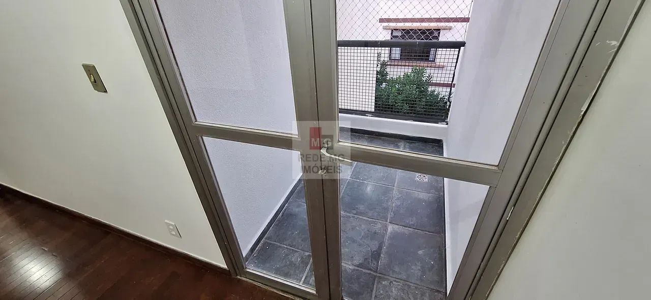 Apartamento com 90m² de 03 quartos, suíte e vaga coberta - Foto 4
