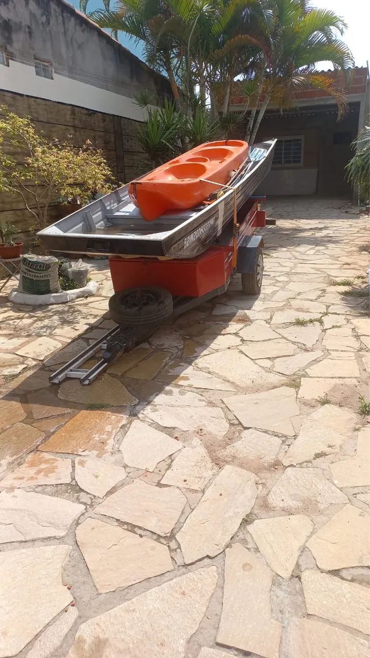 Barco de alumínio 