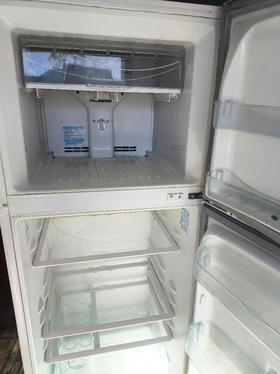 Geladeira Eletrolux, Frost Free, Funcionando perfeitamente  - Foto 2