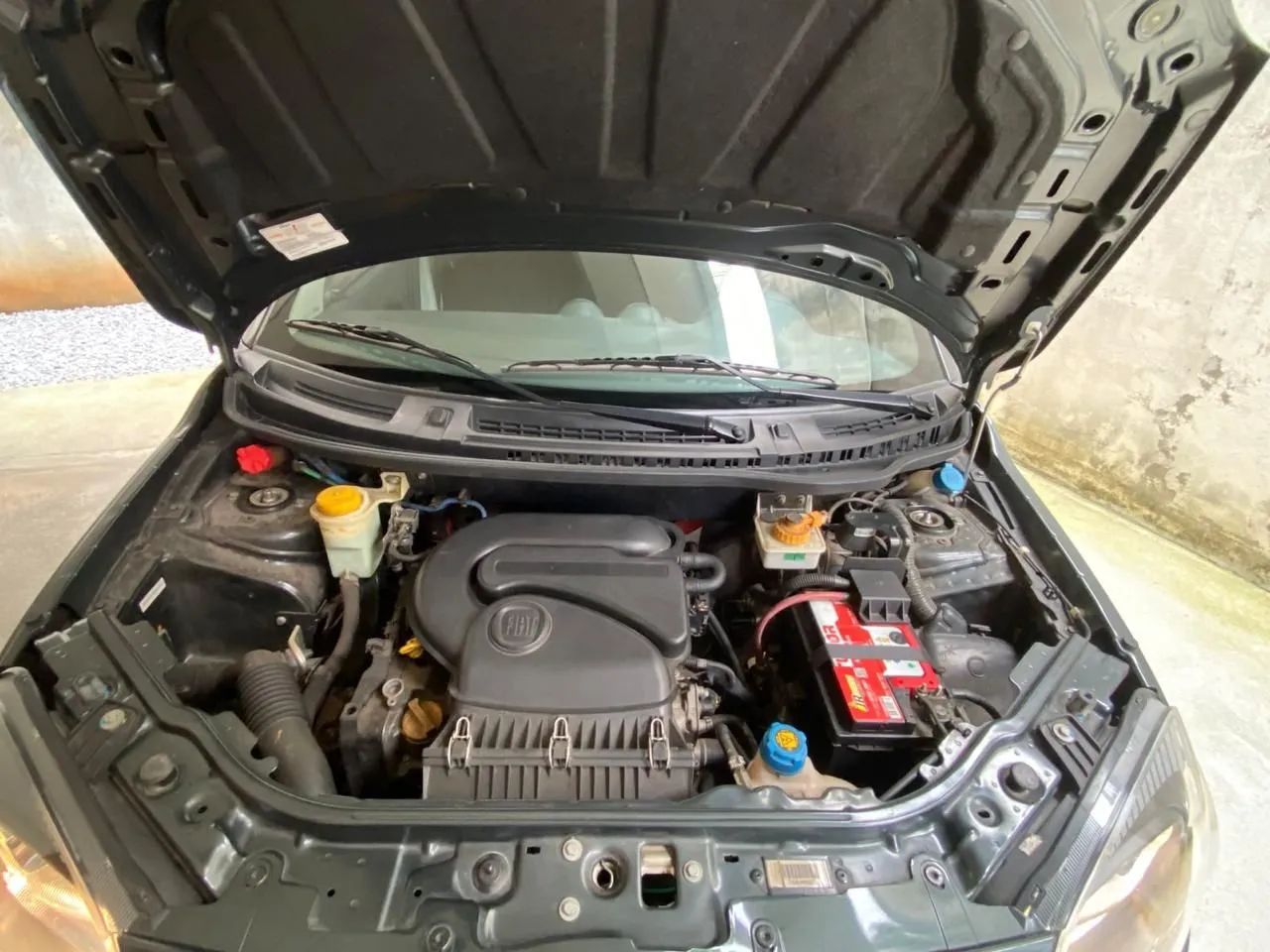 Fiat Uno Sporting 1.4 EVO Fire Flex 8V 4P 2012 - Foto 5