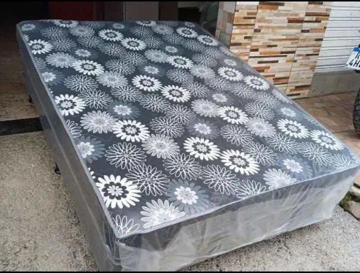 Cama box de casal 