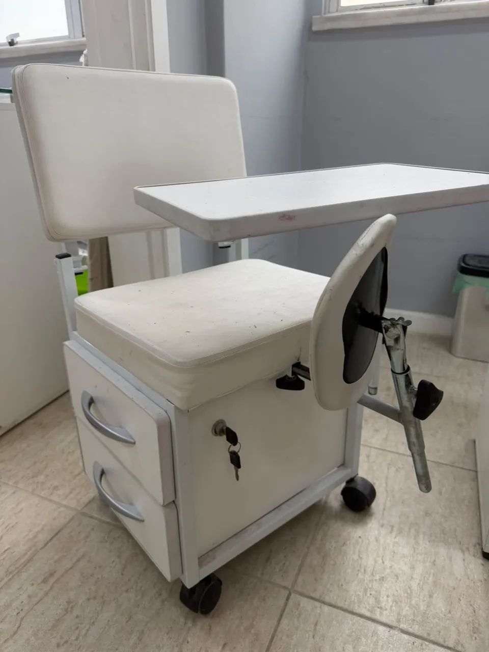 Cadeira manicure 
