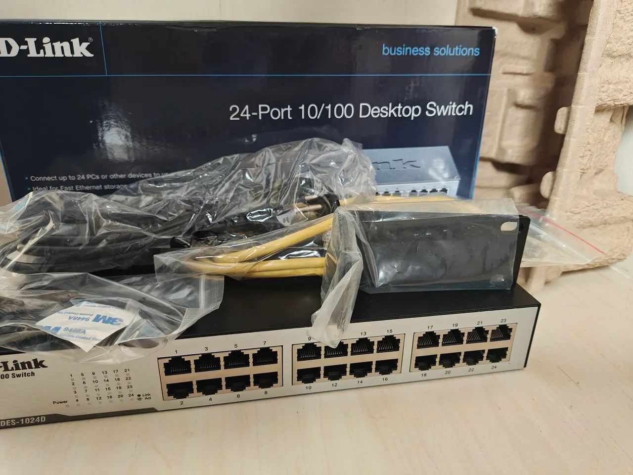 Switch 24 portas 10/100 D-Link DES-1024 - Foto 3