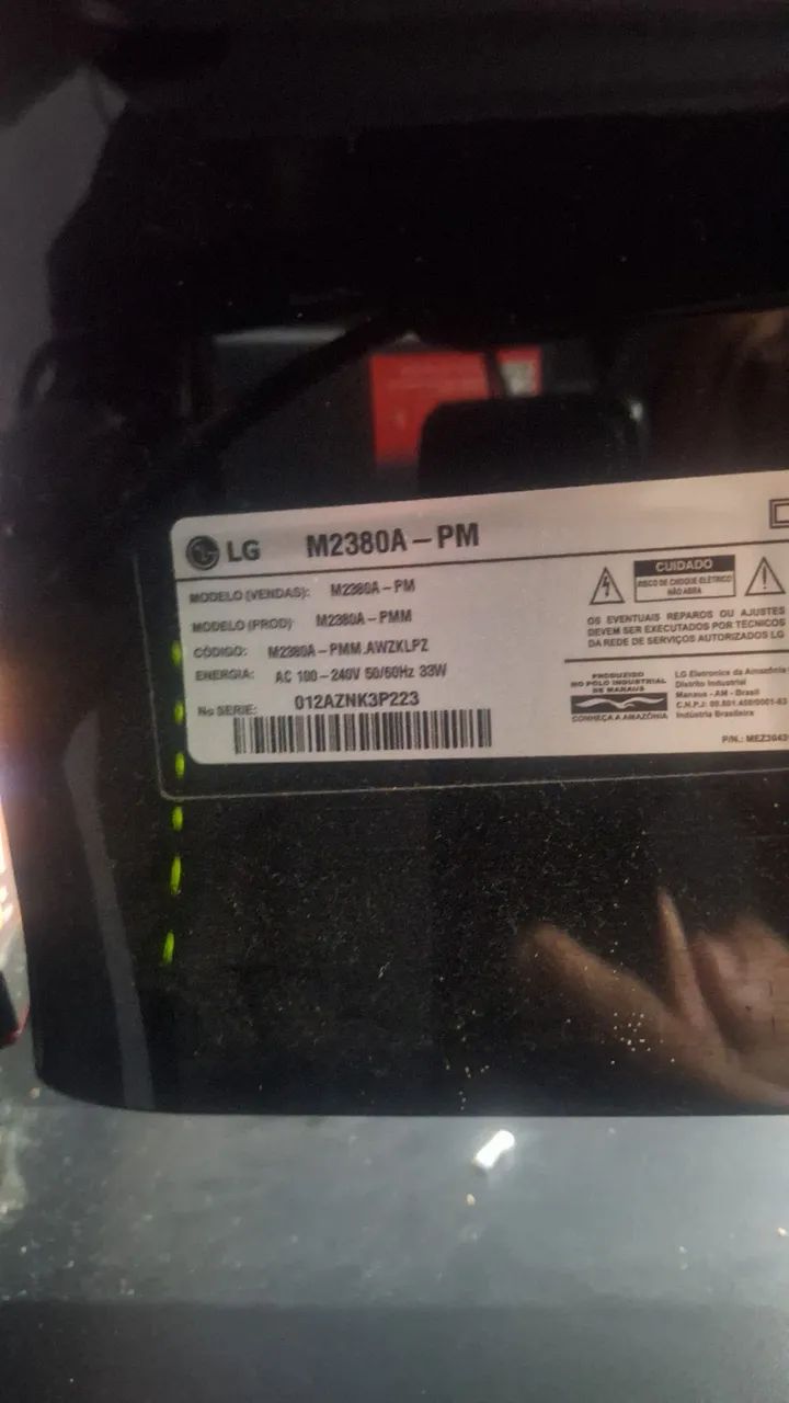Monitor TV, 24 polegadas, com braço articulado - Foto 4