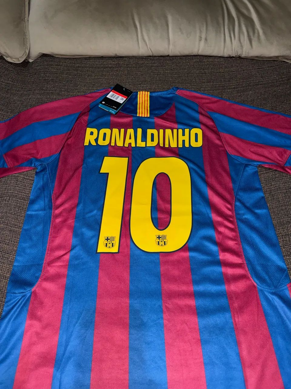 Barcelona 2005 - Ronaldinho #10 - Roupas Esportivas - Cajueiro
