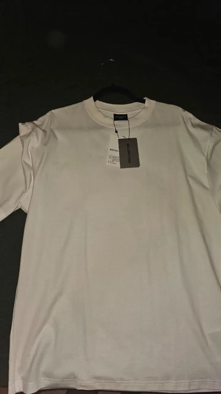 Camiseta balenciaga - Foto 2