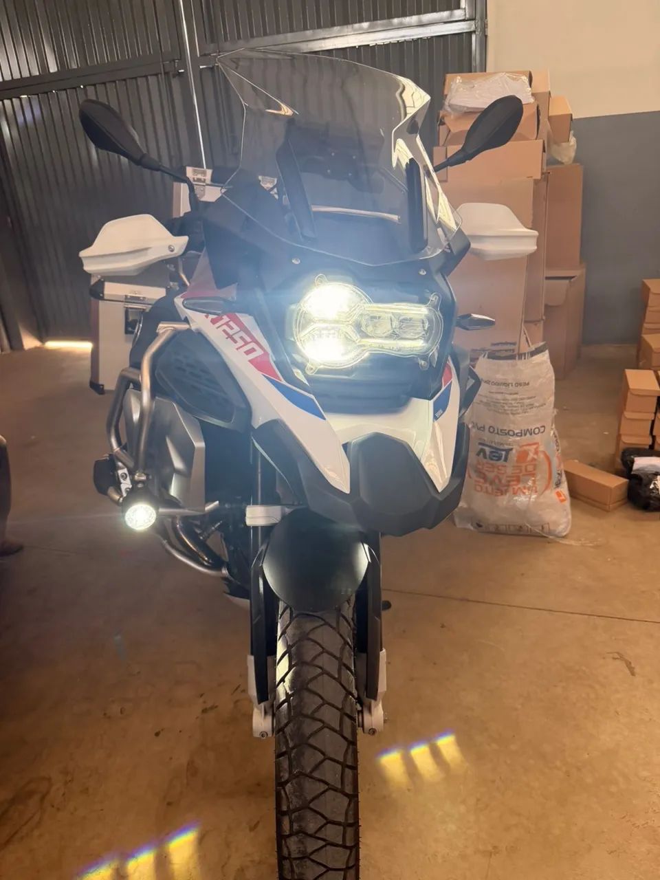 BMW R 1250 GS Adventure premium rallye 2021 com baús e acessórios  - Foto 8