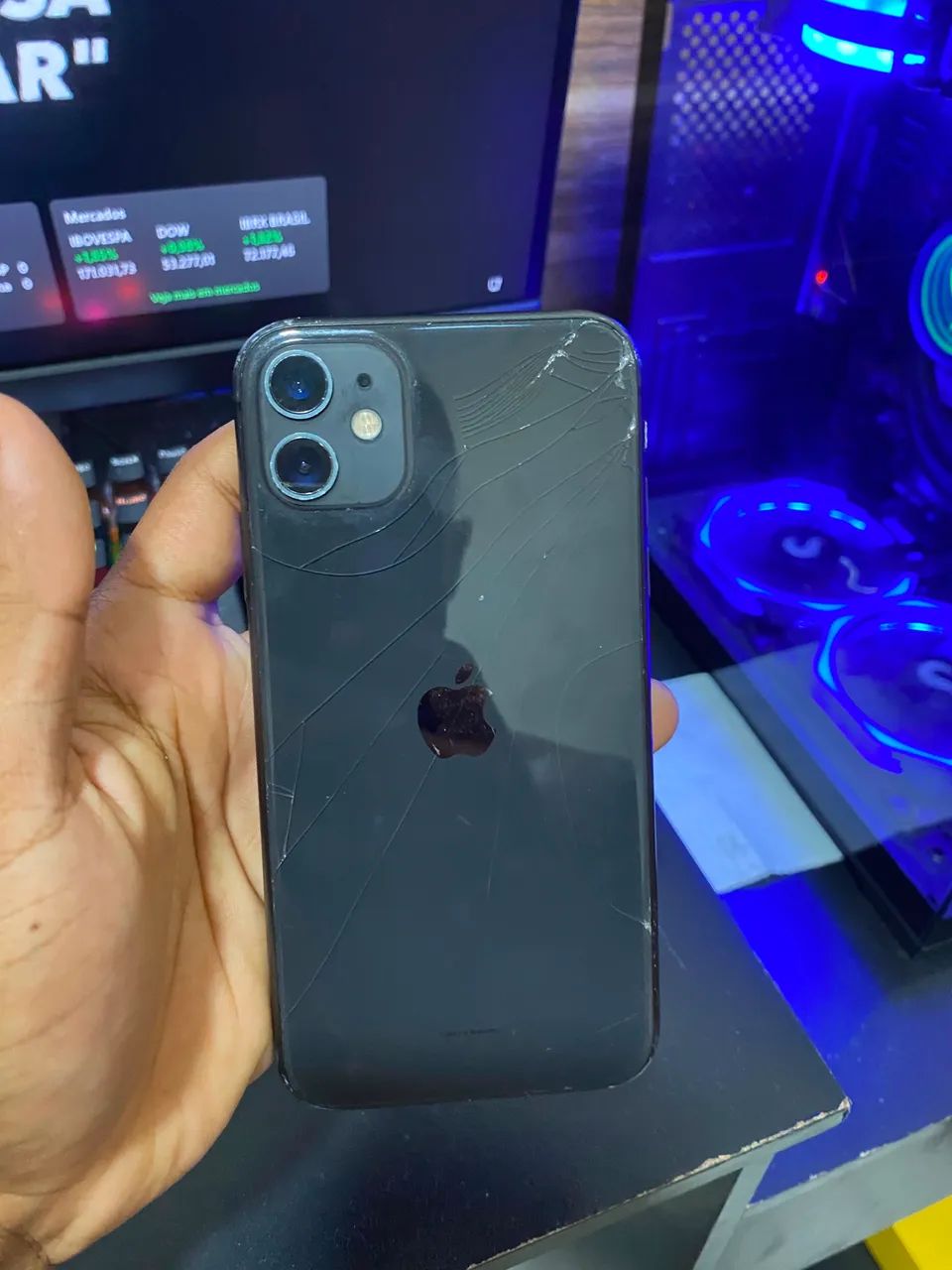 iPhone 11 preto  - Foto 3