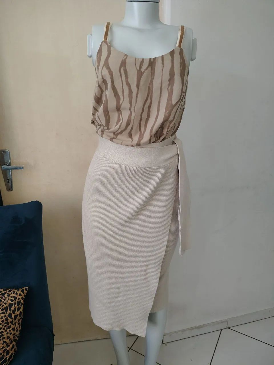 Saia longa da Zara desapego 