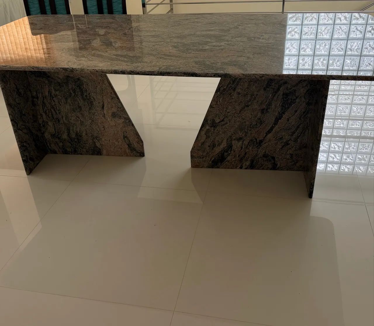 Mesa de granito raro - Foto 3