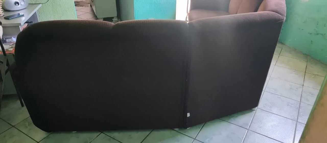 Sofa na cor marsala - Foto 2