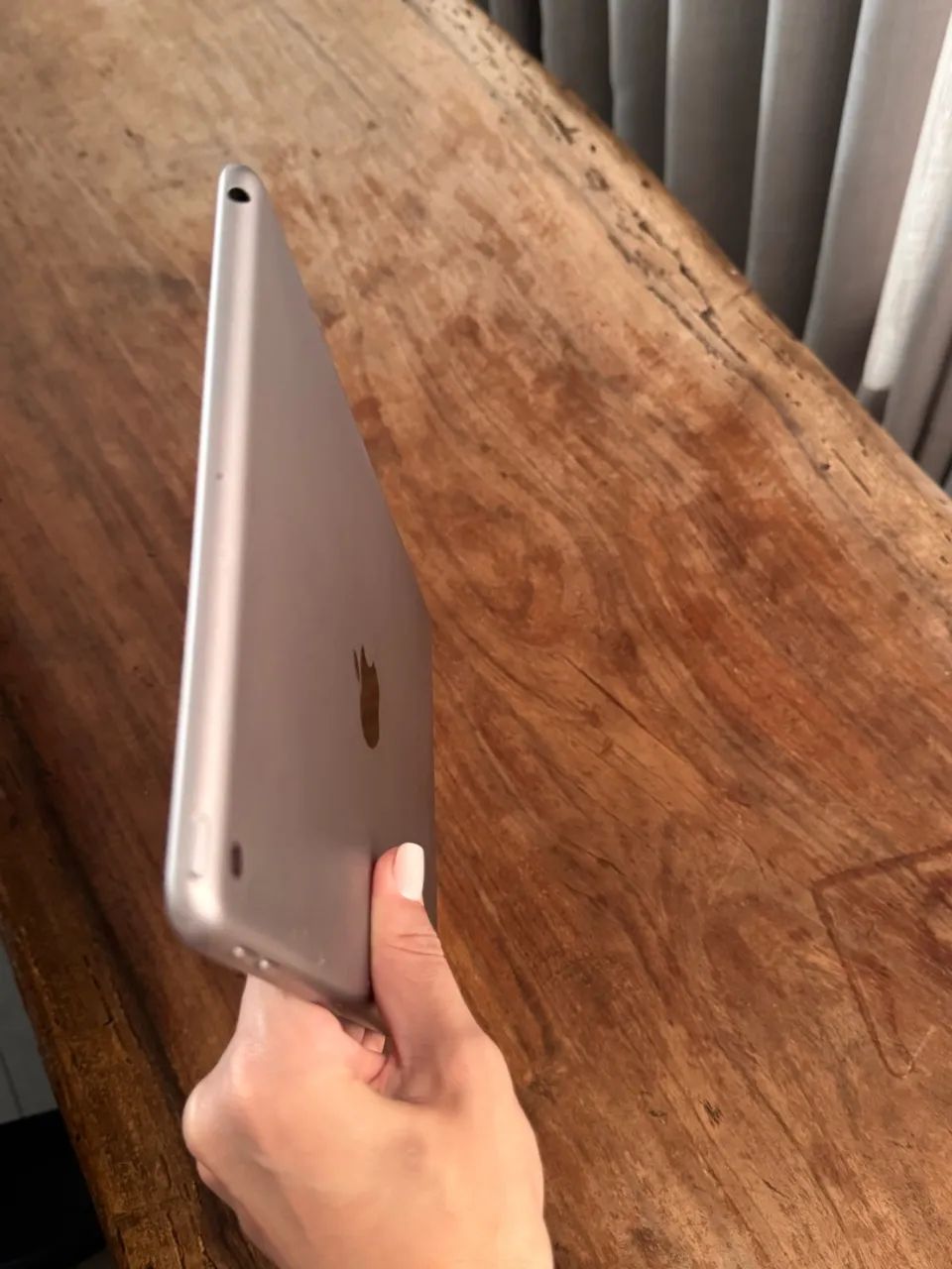 iPad Apple 5ª Geração (9.7") - Impecável / Muito Bem Cuidado - Foto 5
