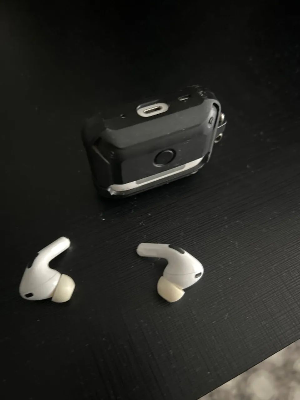 AirPods Pro 2 - com estojo e capinha  - Foto 4