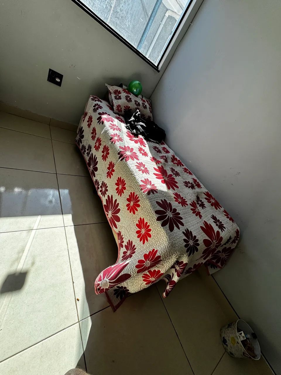 Cama box de solteiro e colchão  - Foto 2