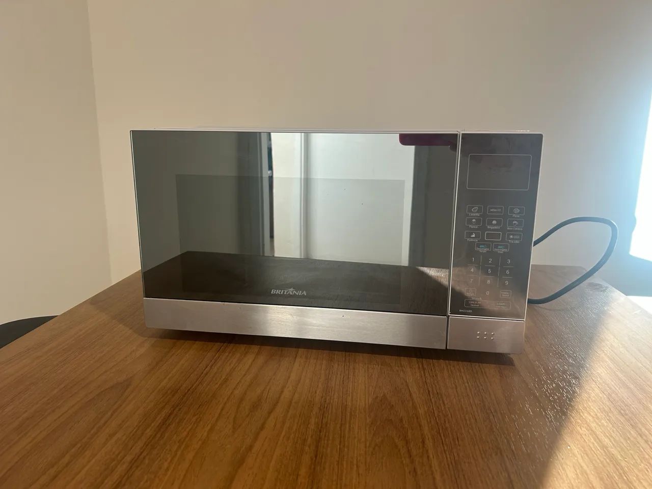 VENDO MICROONDAS