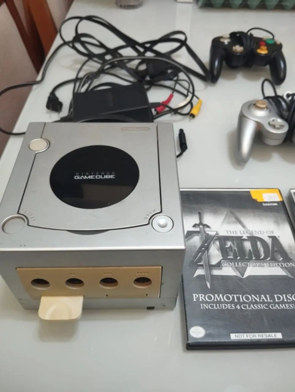 Nintendo GameCube com 5 jogos e 5 controle (1 novo lacrado