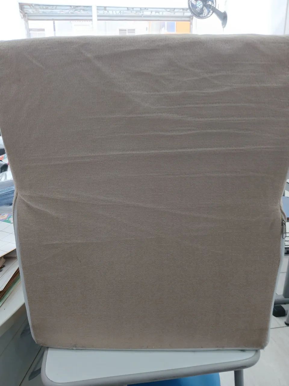 Encosto triangular (usado) - Foto 3