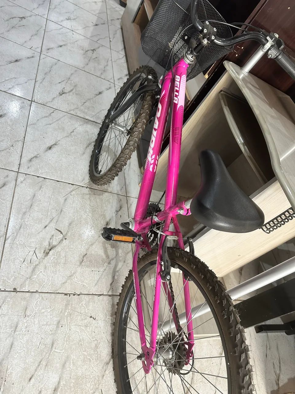 Bicicleta infantojuvenil rosa 