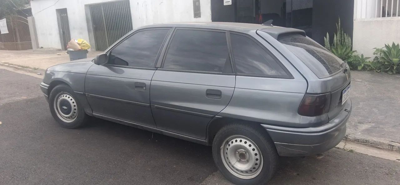 Chevrolet Astra GLS 2.0 MPFI 1995
