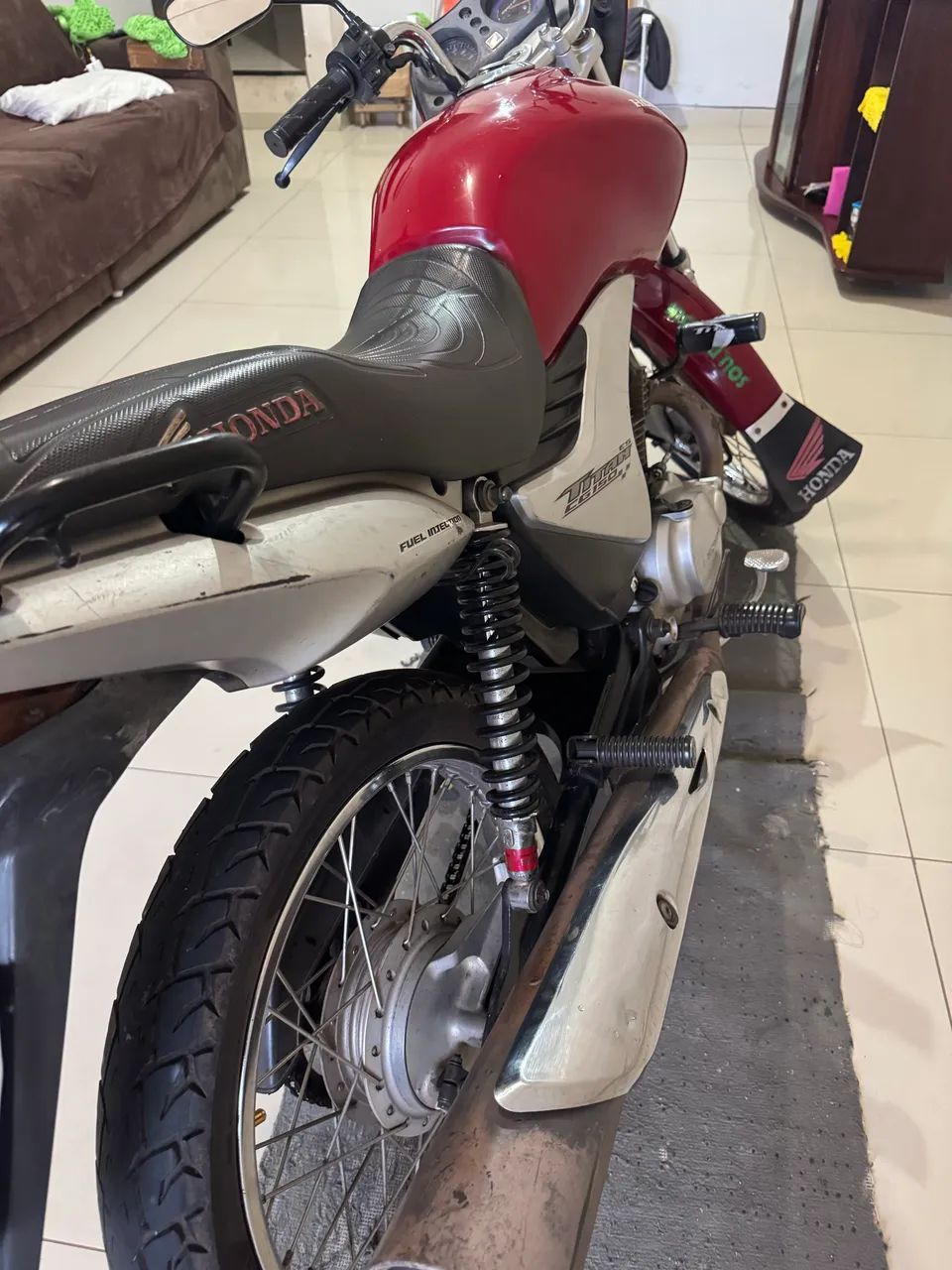 Titan 150
