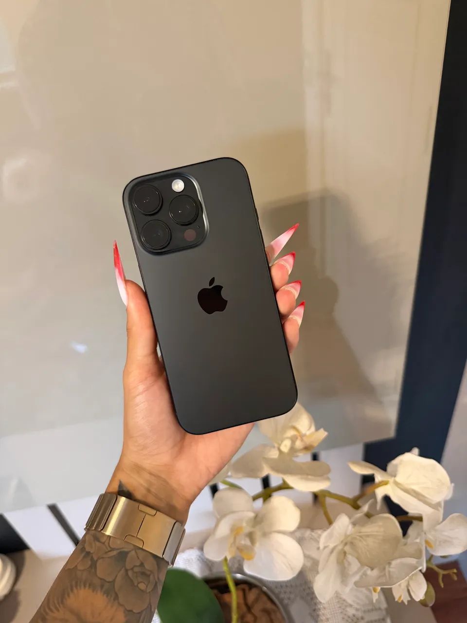 iPhone 16 Pro 256gb Titânio Preto - Foto 3