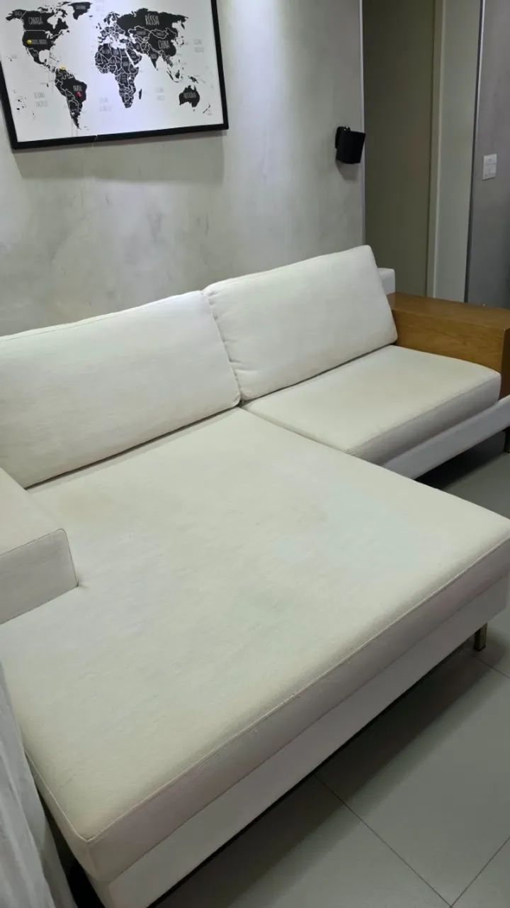 Sofá Luc Casa Barroco com chaise e nicho lateral - 2,37 m - Foto 5