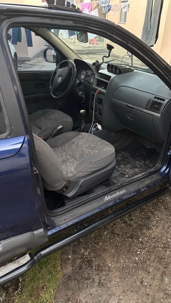 Fiat Strada Adventure1.8/ 1.8 Locker Flex CD 2010 - Foto 4