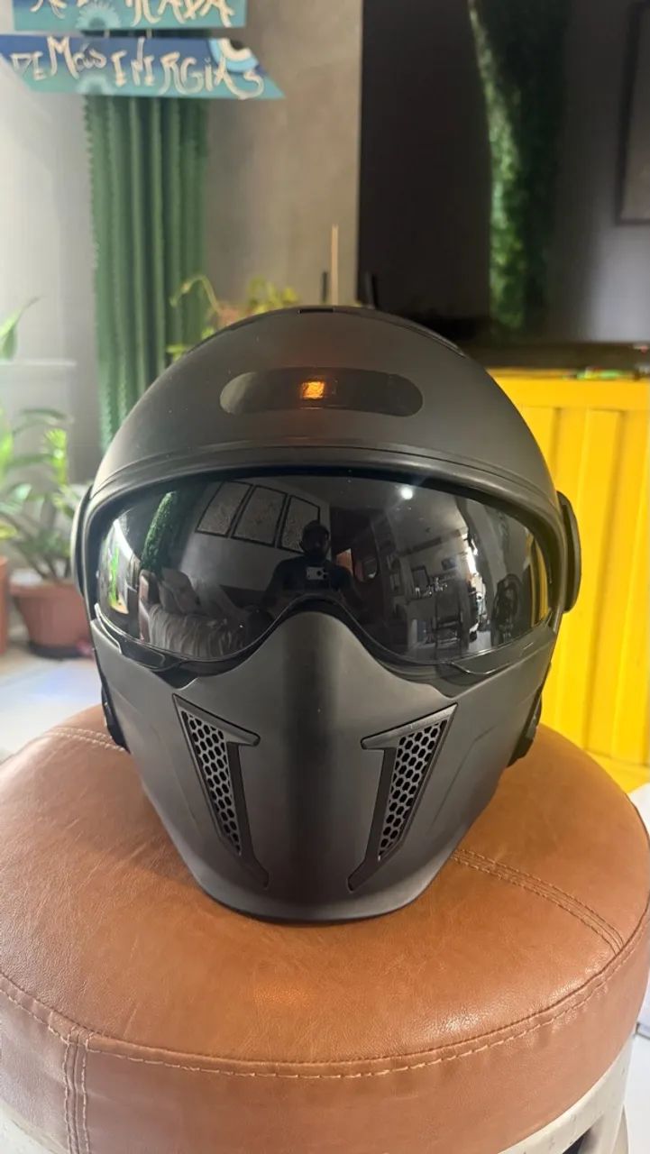 CAPACETE GP TECH ZOOM QUEIXO REMOVÍVEL 