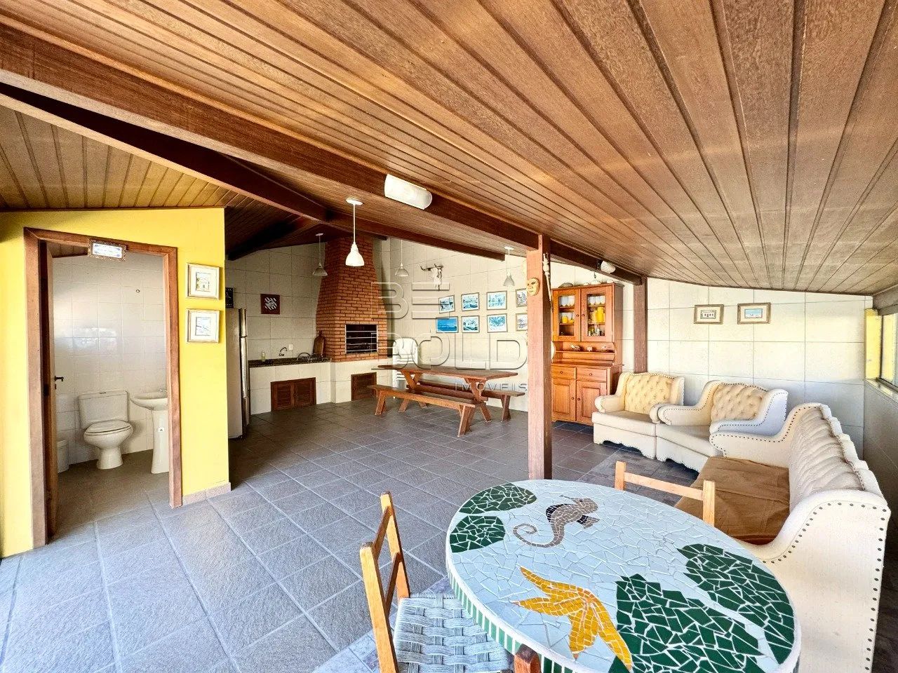 Casa com amplo terreno e 4 dormitórios em Itaguaçu - Foto 3