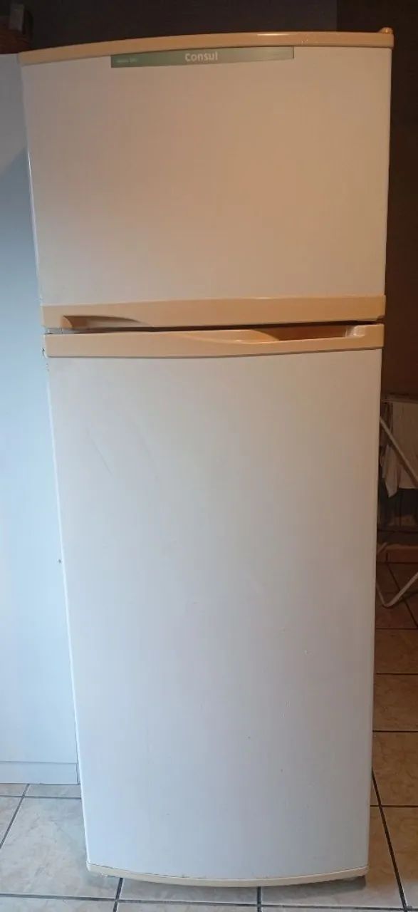 Vendo Geladeira Consul 