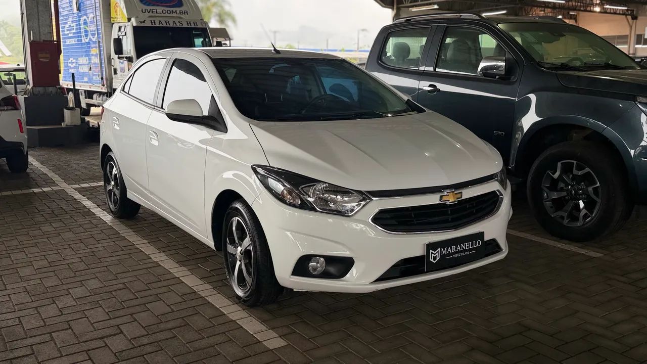 Chevrolet Onix Hatch LTZ 1.4 8V Flex Mec. 4P 2017 - Foto 3
