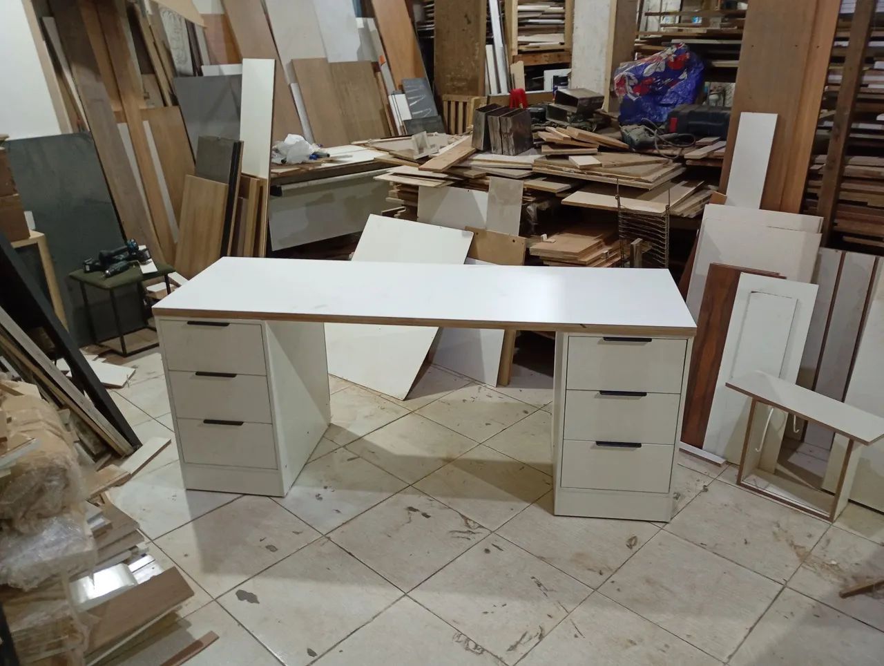 Mesa Gaveteiro 100%  MDF - Foto 2