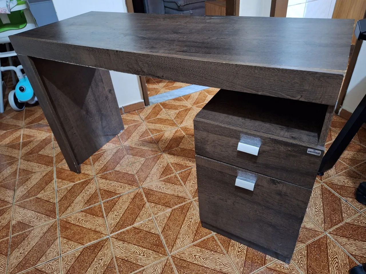 Mesa pra computador com gaveta 